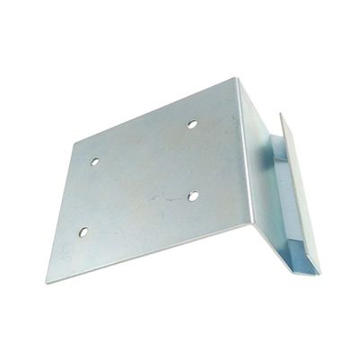 OEM Özel Yüksek Hassasiyetli Paslanmaz Çelik Bıçaklama Eğme Kaynak Metal Damgalama Parçaları