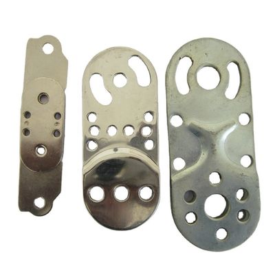 OEM Özel Yüksek Hassasiyetli Paslanmaz Çelik Bıçaklama Eğme Kaynak Metal Damgalama Parçaları