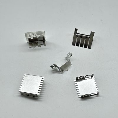 OEM Fabrikası Özel Metal Parçaları Fabrikasyon Paslanmaz Çelik Lazer Kesme Eğim İşleme Hizmetleri Demir Bakır Brackets