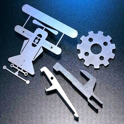 OEM Özel Yüksek Kaliteli Alüminyum Paslanmaz Çelik Yaprak Metal Fabrikasyon Lazer Kesme Metal Parçaları ve kaynak Hizmetleri