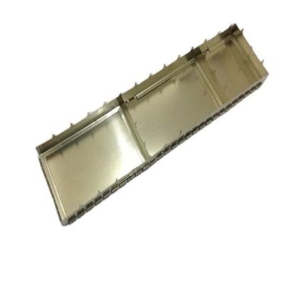 Özel Kalkan Kutusu Kutusu EMI RF Kalkanlık Kutusu Cep Telefonları için SPCC Yaprak Metal Parçaları PCB Dayanıklı Eğme Tipi
