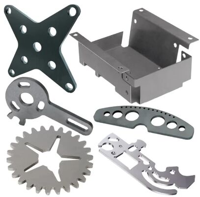 Özelleştirilmiş Desen Lazer Kesim El Sanatları Bahçe Park Süsleri için Özelleştirilmiş Renkli Metal Süslemeler